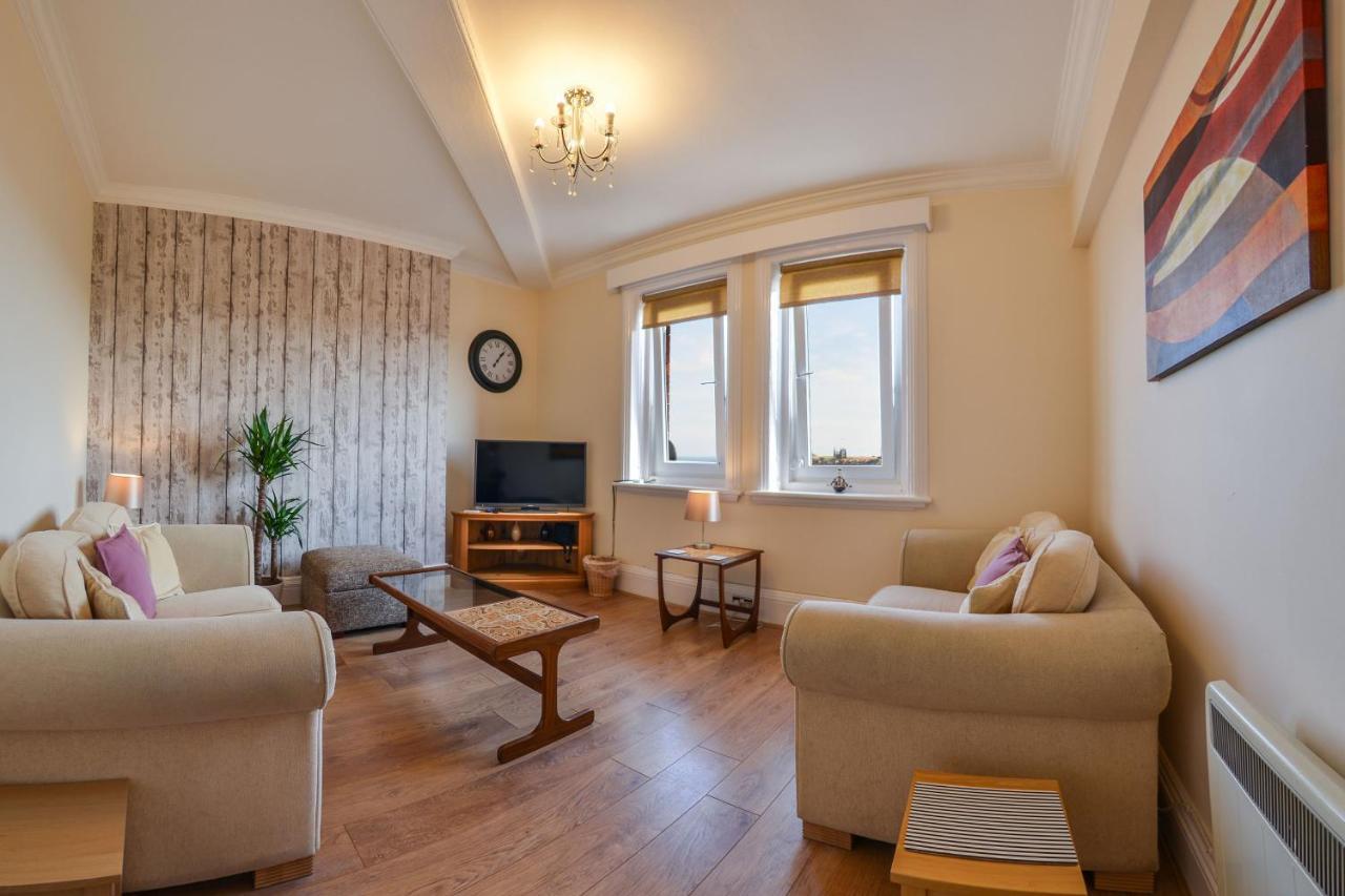 The Whitby Prospect, 2 Bed Apartment With Stunning Views, 2 Mins From Beach Екстер'єр фото