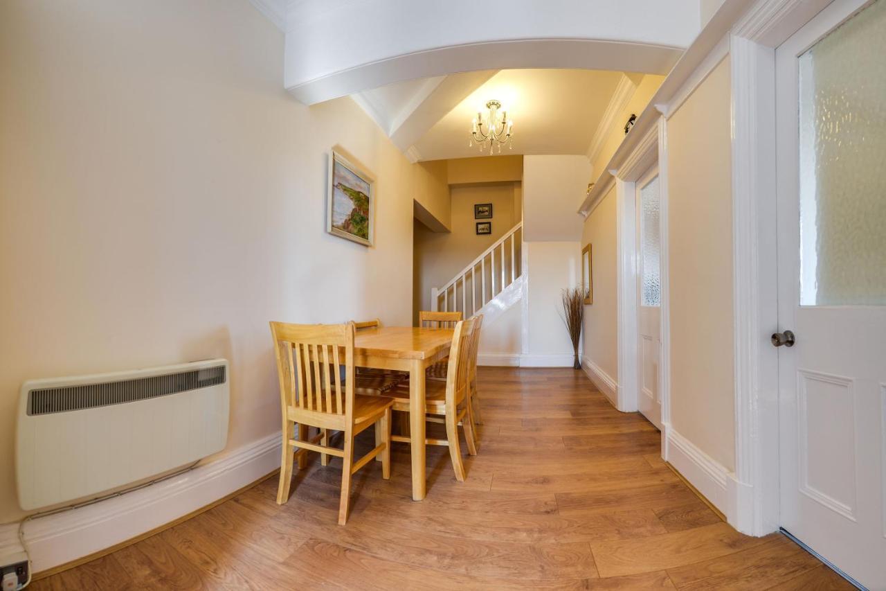 The Whitby Prospect, 2 Bed Apartment With Stunning Views, 2 Mins From Beach Екстер'єр фото