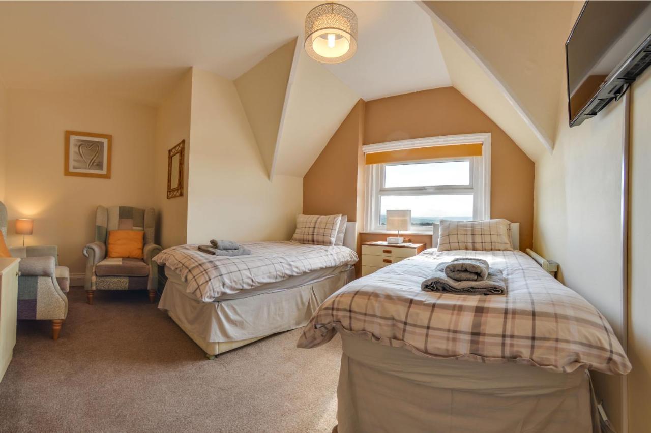 The Whitby Prospect, 2 Bed Apartment With Stunning Views, 2 Mins From Beach Екстер'єр фото